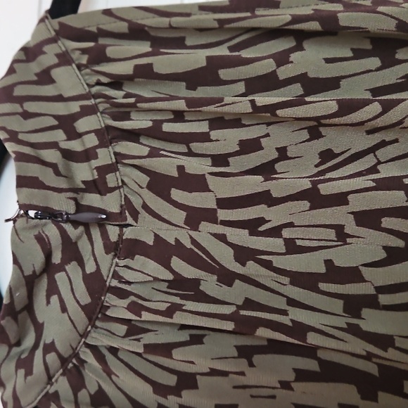 Michael Kors green and brown patterned top, Sz S/P - Picture 4 of 8